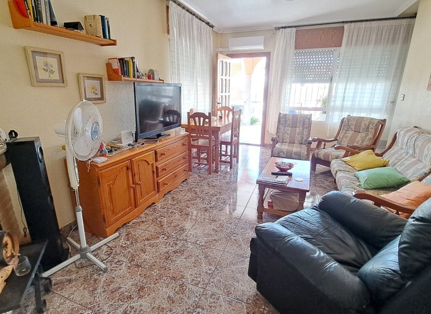 Reventa - Villa - Los Alcázares