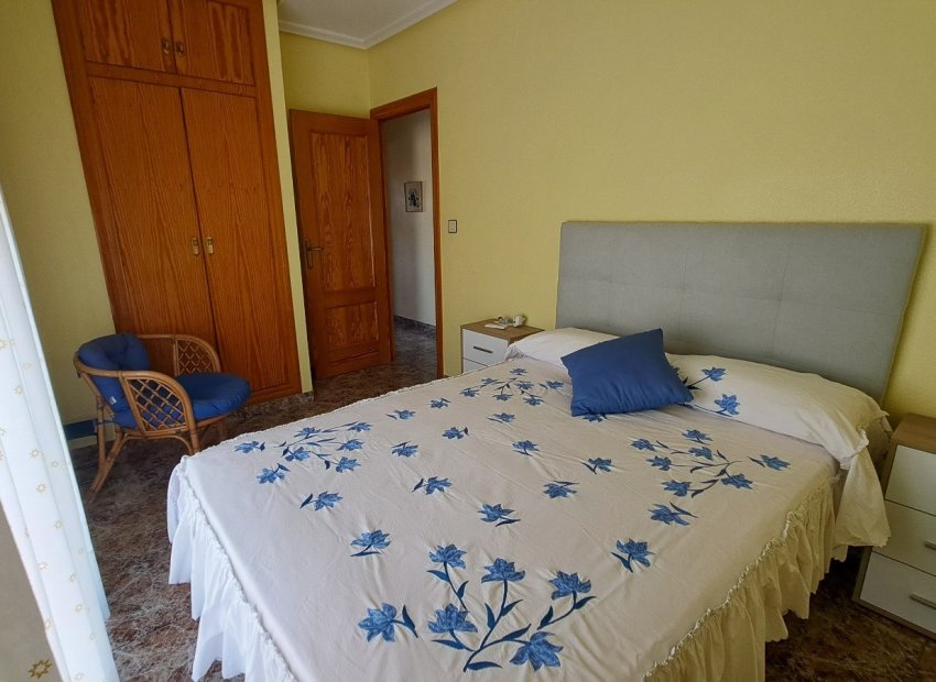 Reventa - Villa - Los Alcázares