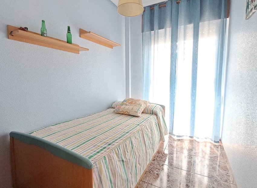 Reventa - Villa - Los Alcázares