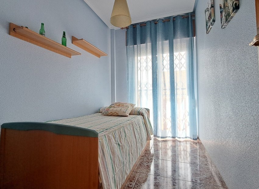 Reventa - Villa - Los Alcázares