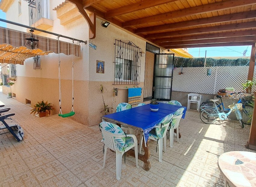 Reventa - Villa - Los Alcázares