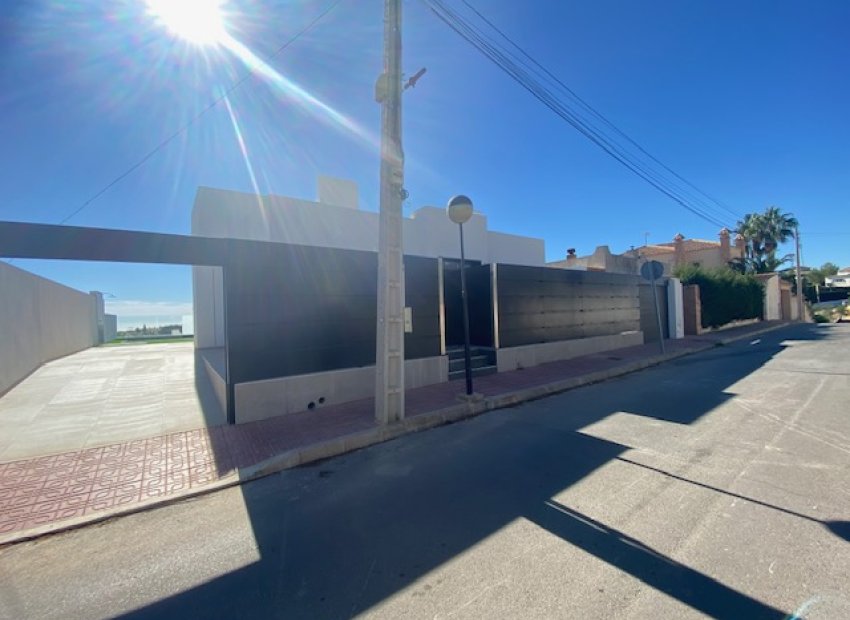 Reventa - Villa - Los Balcones - Los Altos