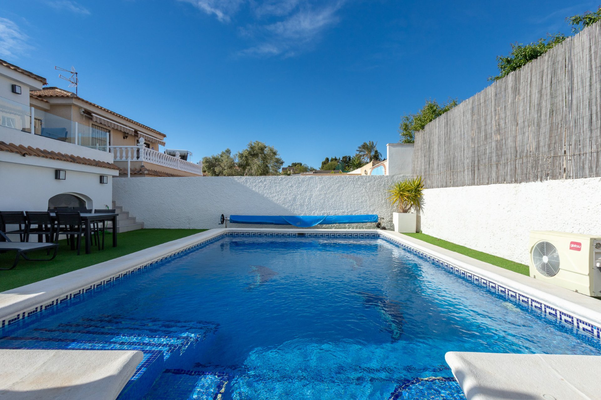 Reventa - Villa - Los Balcones