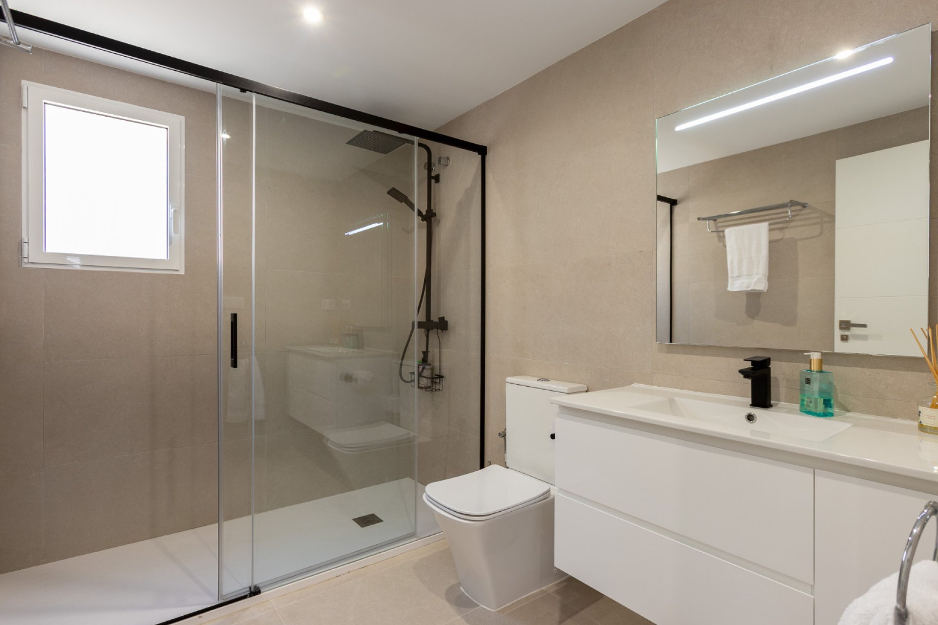 Reventa - Villa - Los Balcones