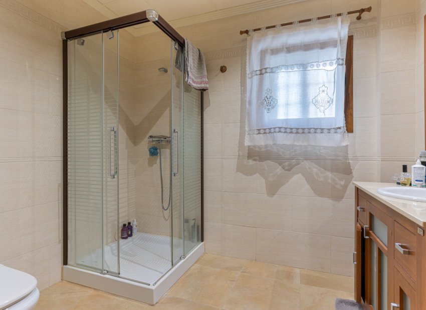 Reventa - Villa - Los Montesinos - La Herrada