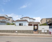 Reventa - Villa - Los Montesinos - La Herrada