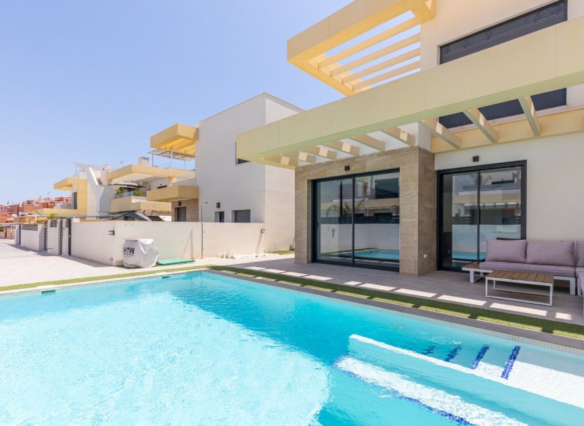 Reventa - Villa - Los Montesinos - La Herrada