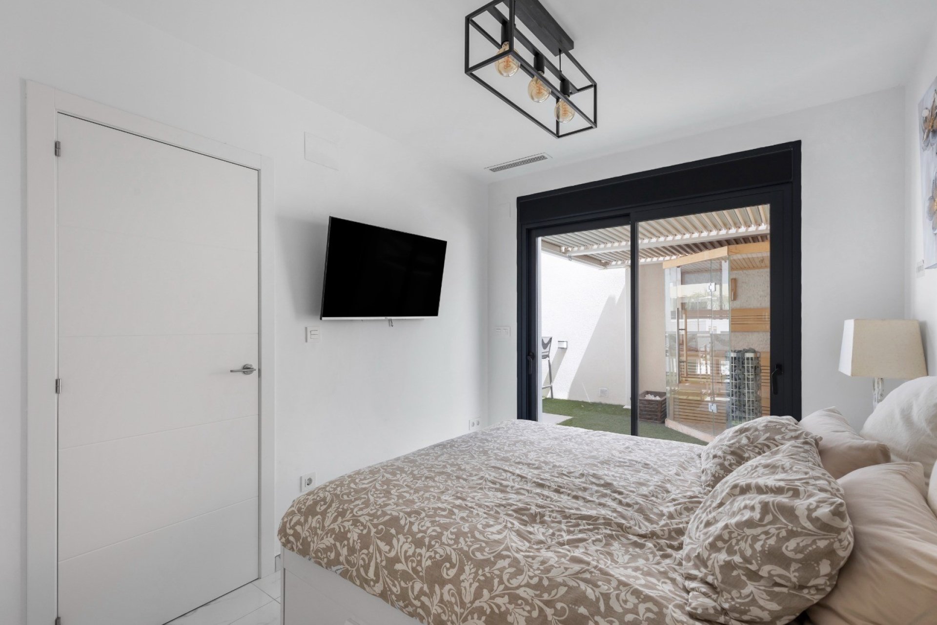 Reventa - Villa - Los Montesinos - La Herrada