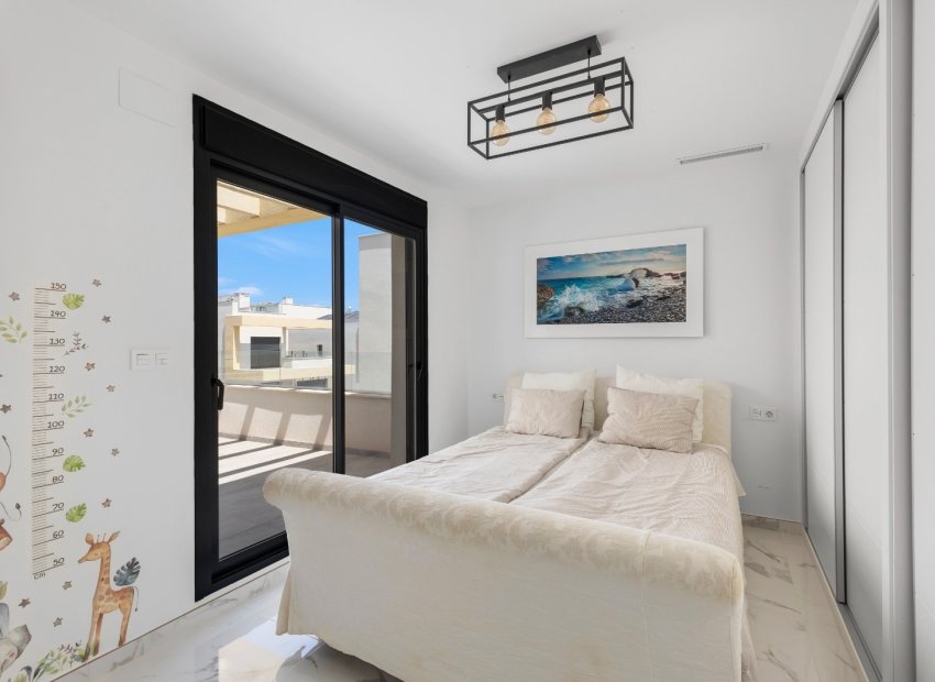 Reventa - Villa - Los Montesinos - La Herrada