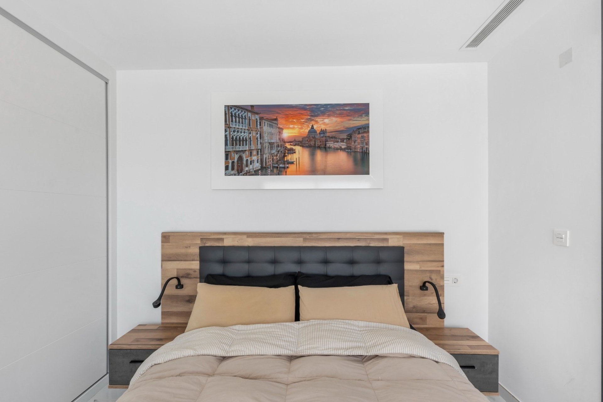 Reventa - Villa - Los Montesinos - La Herrada