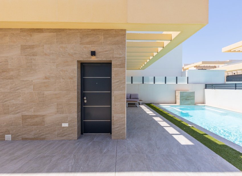 Reventa - Villa - Los Montesinos - La Herrada