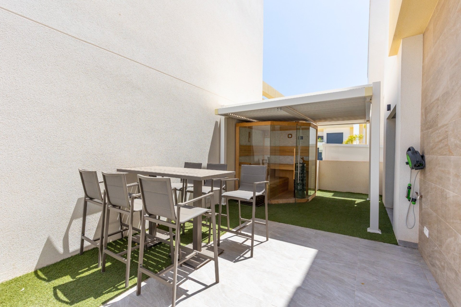 Reventa - Villa - Los Montesinos - La Herrada