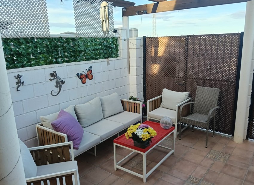 Reventa - Villa - Los Montesinos - La Herrada