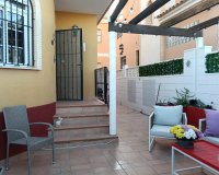 Reventa - Villa - Los Montesinos - La Herrada