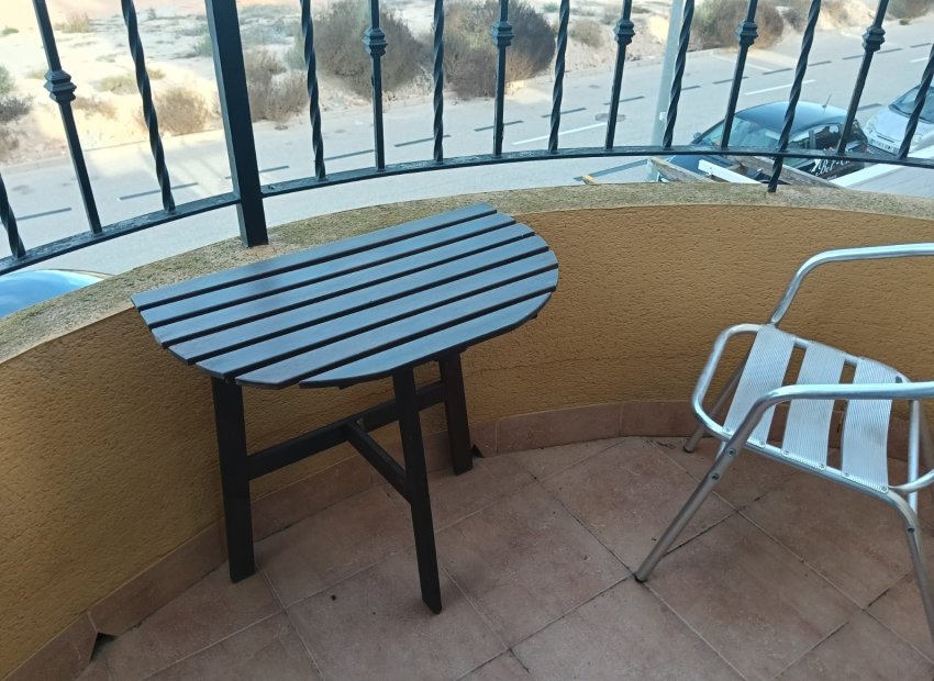 Reventa - Villa - Los Montesinos - La Herrada