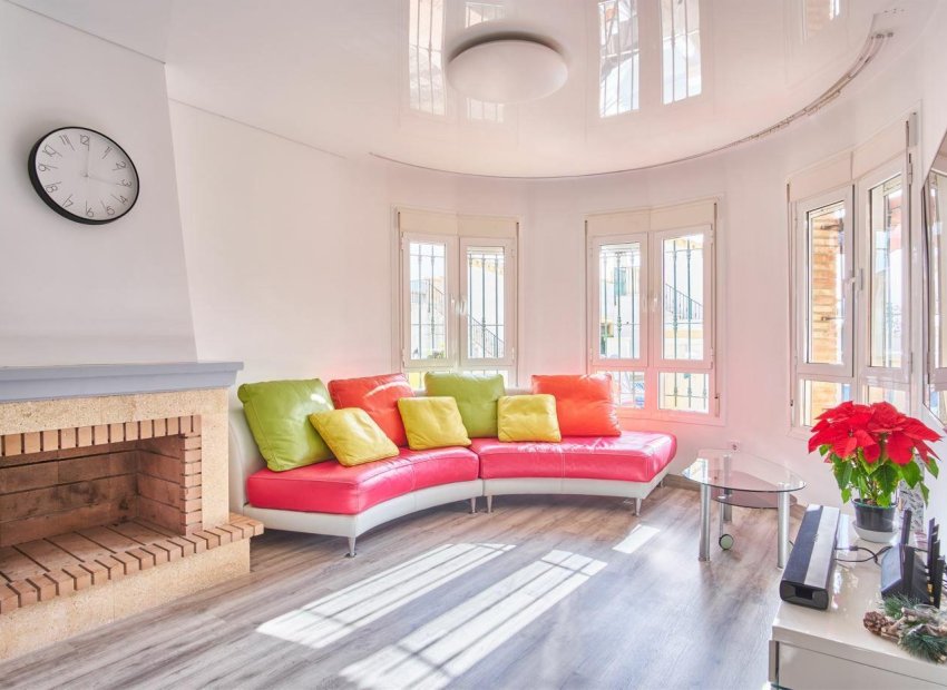 Reventa - Villa - Los Montesinos - La Herrada