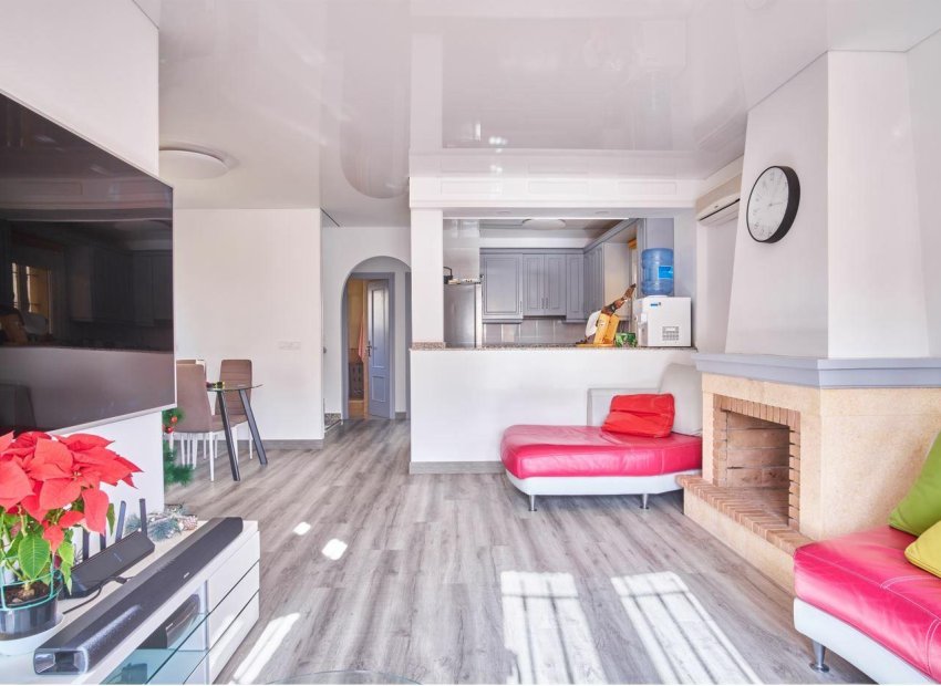 Reventa - Villa - Los Montesinos - La Herrada