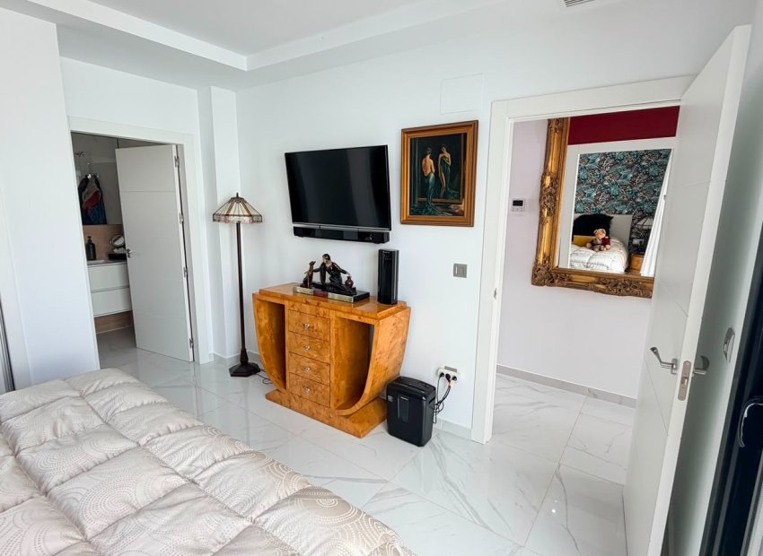 Reventa - Villa - Los Montesinos - La Herrada