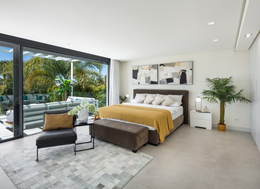 Reventa - Villa - Marbella - East Marbella