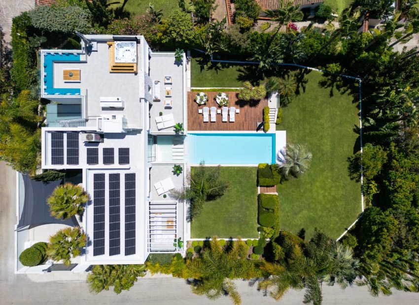 Reventa - Villa - Marbella - East Marbella