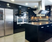 Reventa - Villa - Marbella - Elviria