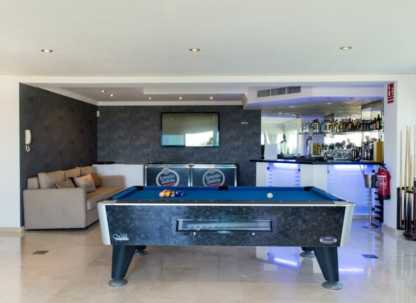 Reventa - Villa - Marbella - Elviria