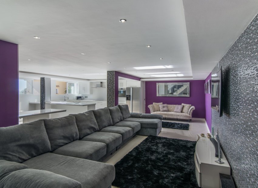 Reventa - Villa - Marbella - Elviria