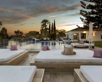 Reventa - Villa - Marbella - Elviria