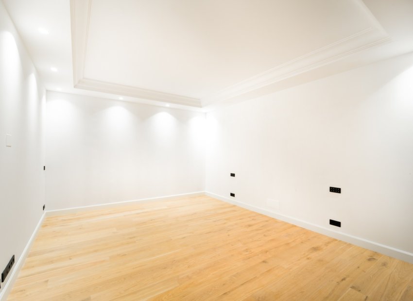 Reventa - Villa - Marbella - Golden Mile