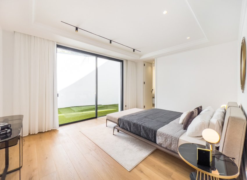 Reventa - Villa - Marbella - Golden Mile