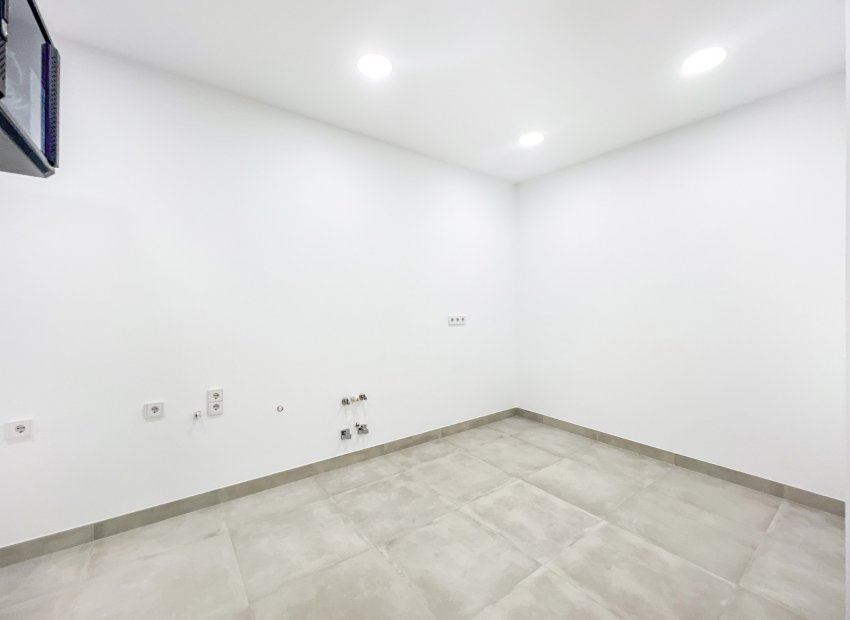 Reventa - Villa - Marbella - Golden Mile