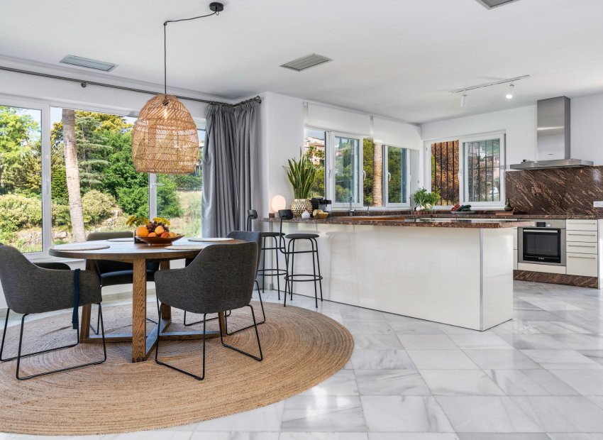 Reventa - Villa - Marbella - Nueva Andalucía