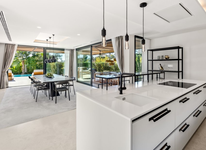 Reventa - Villa - Marbella - Nueva Andalucía