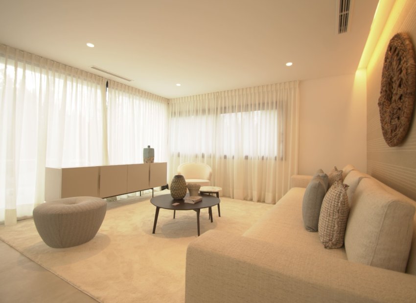 Reventa - Villa - Marbella - Nueva Andalucía