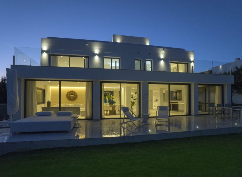 Reventa - Villa - Marbella - Nueva Andalucía