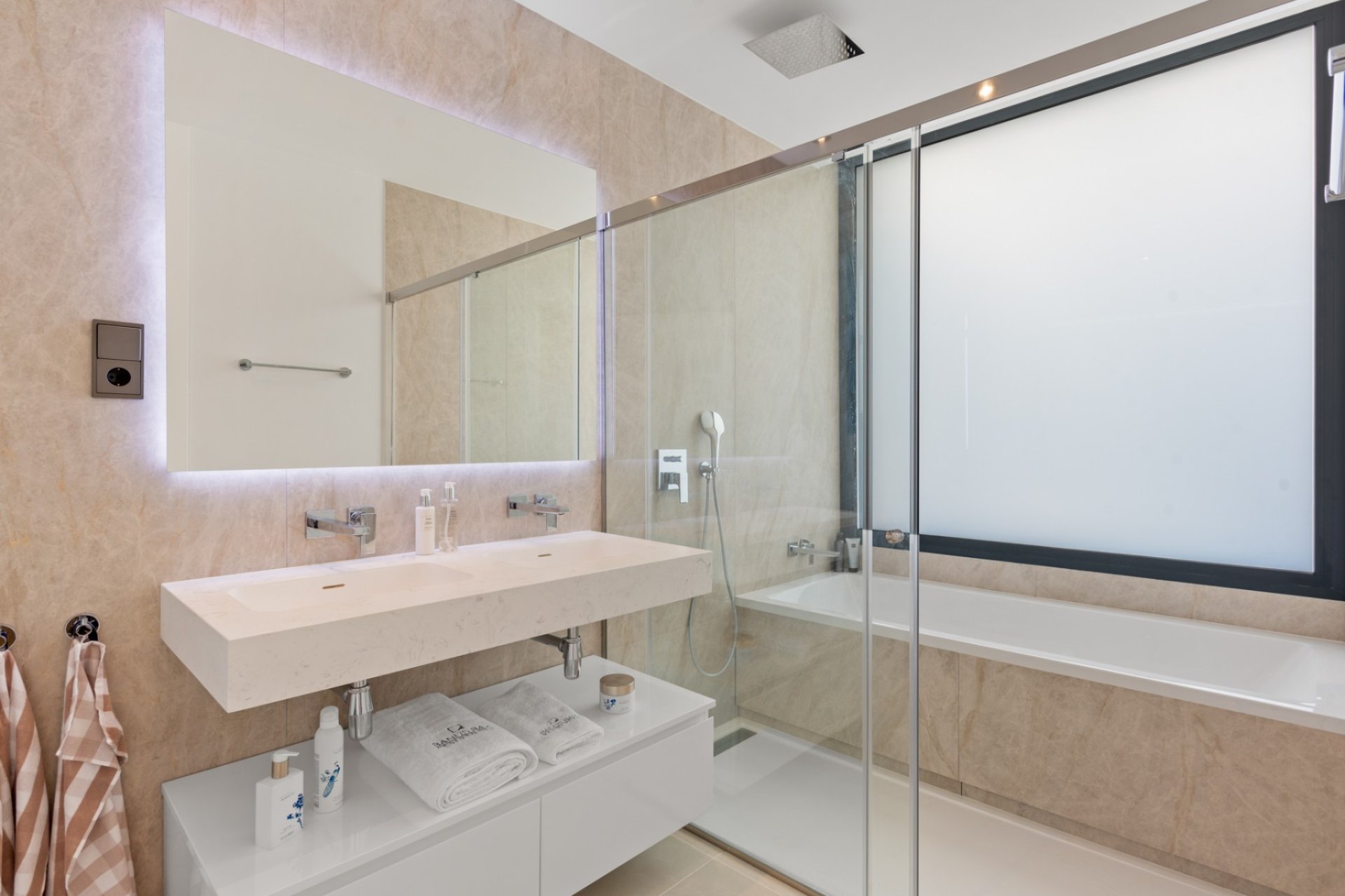 Reventa - Villa - Marbella - Puerto Banús