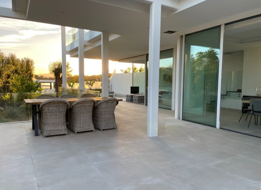 Reventa - Villa - Marbella - Sierra Blanca