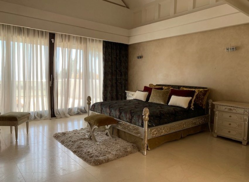 Reventa - Villa - Marbella - Sierra Blanca