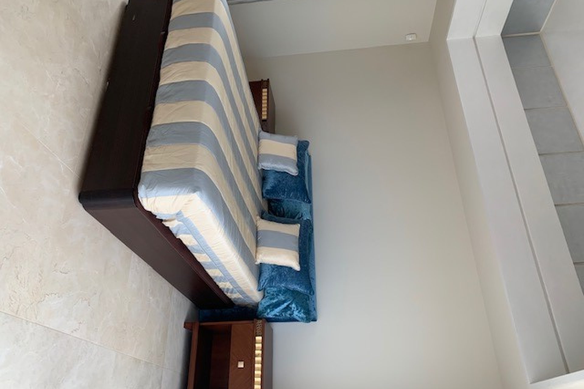 Reventa - Villa - Marbella - Sierra Blanca