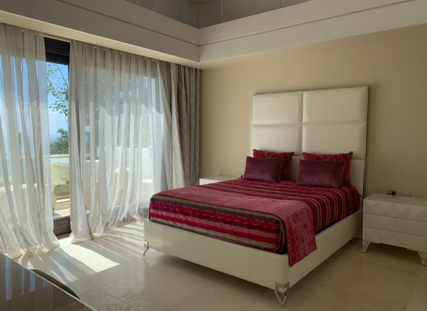 Reventa - Villa - Marbella - Sierra Blanca