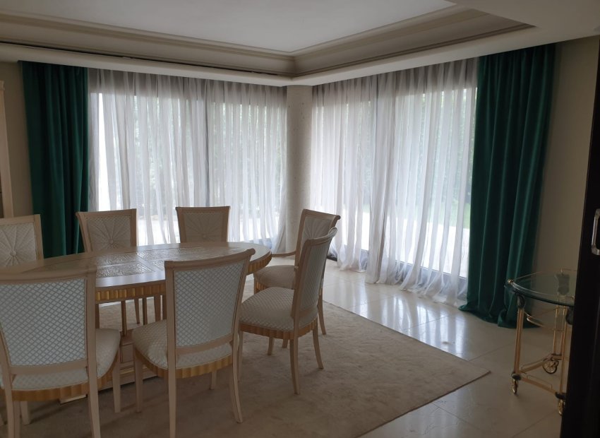 Reventa - Villa - Marbella - Sierra Blanca