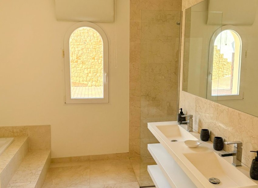 Reventa - Villa - Moraira - El Portet