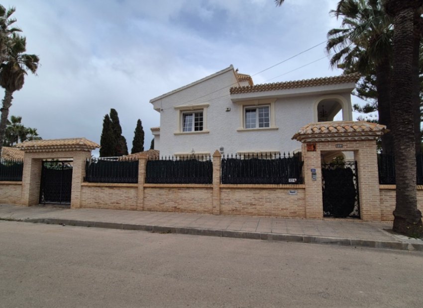 Reventa - Villa - Orihuela - Costa Blanca