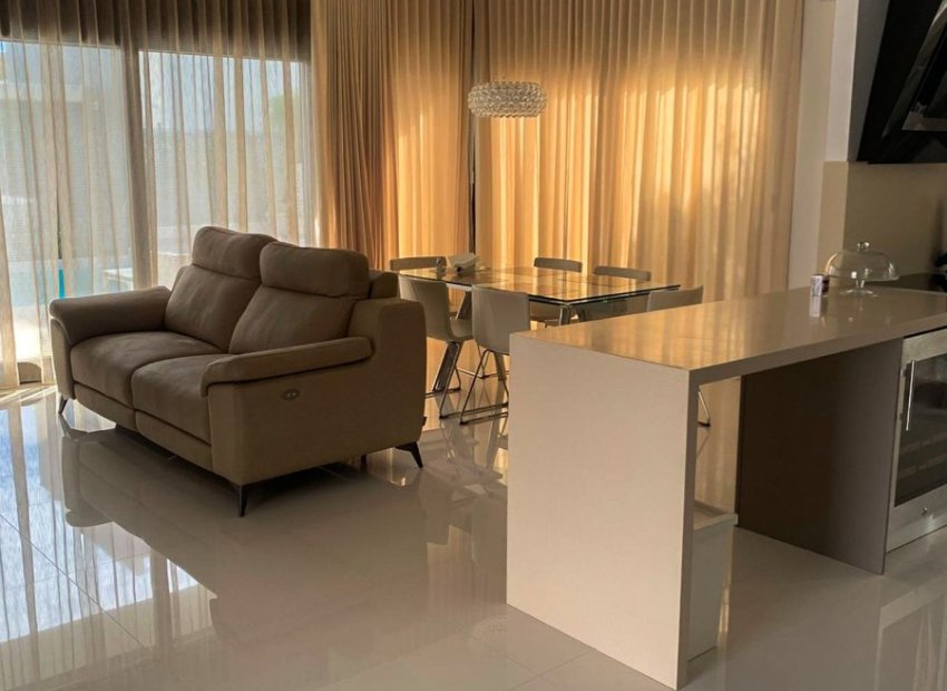 Reventa - Villa - Orihuela Costa - Campoamor