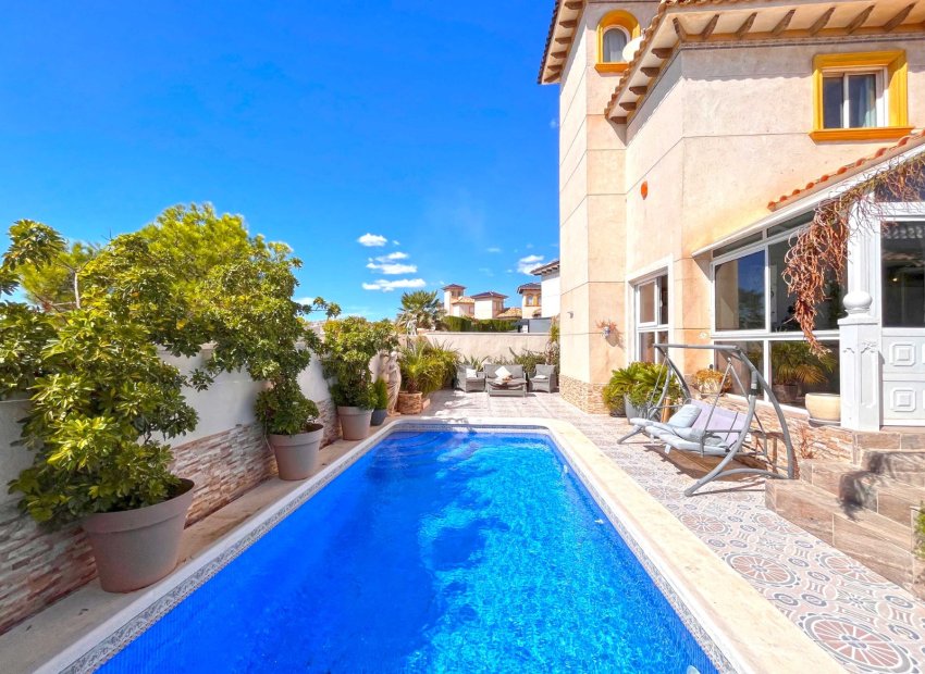 Reventa - Villa - Orihuela Costa - La Zenia