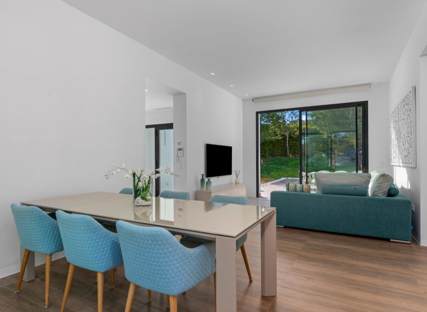 Reventa - Villa - Orihuela Costa - Las Colinas golf