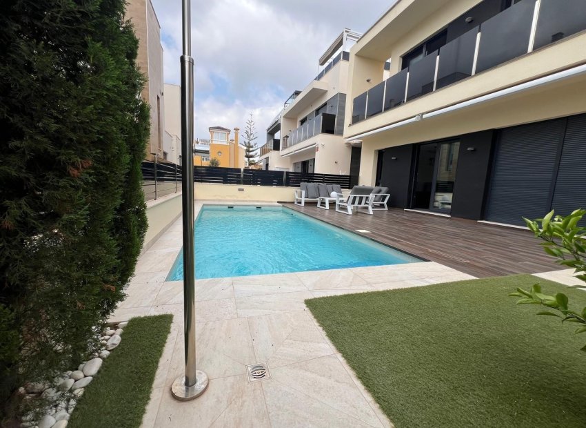 Reventa - Villa - Orihuela Costa - Lomas De Cabo Roig