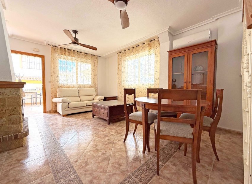 Reventa - Villa - Orihuela Costa - Los Altos