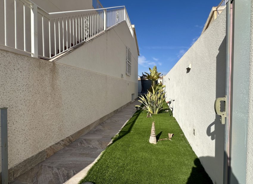 Reventa - Villa - Orihuela Costa - Los Altos