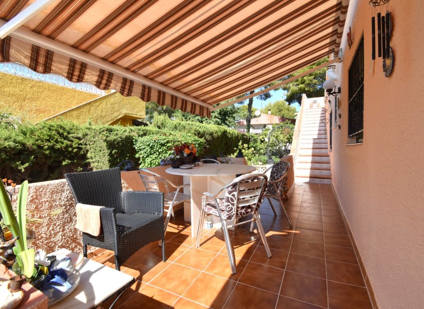 Reventa - Villa - Orihuela Costa - Los Balcones